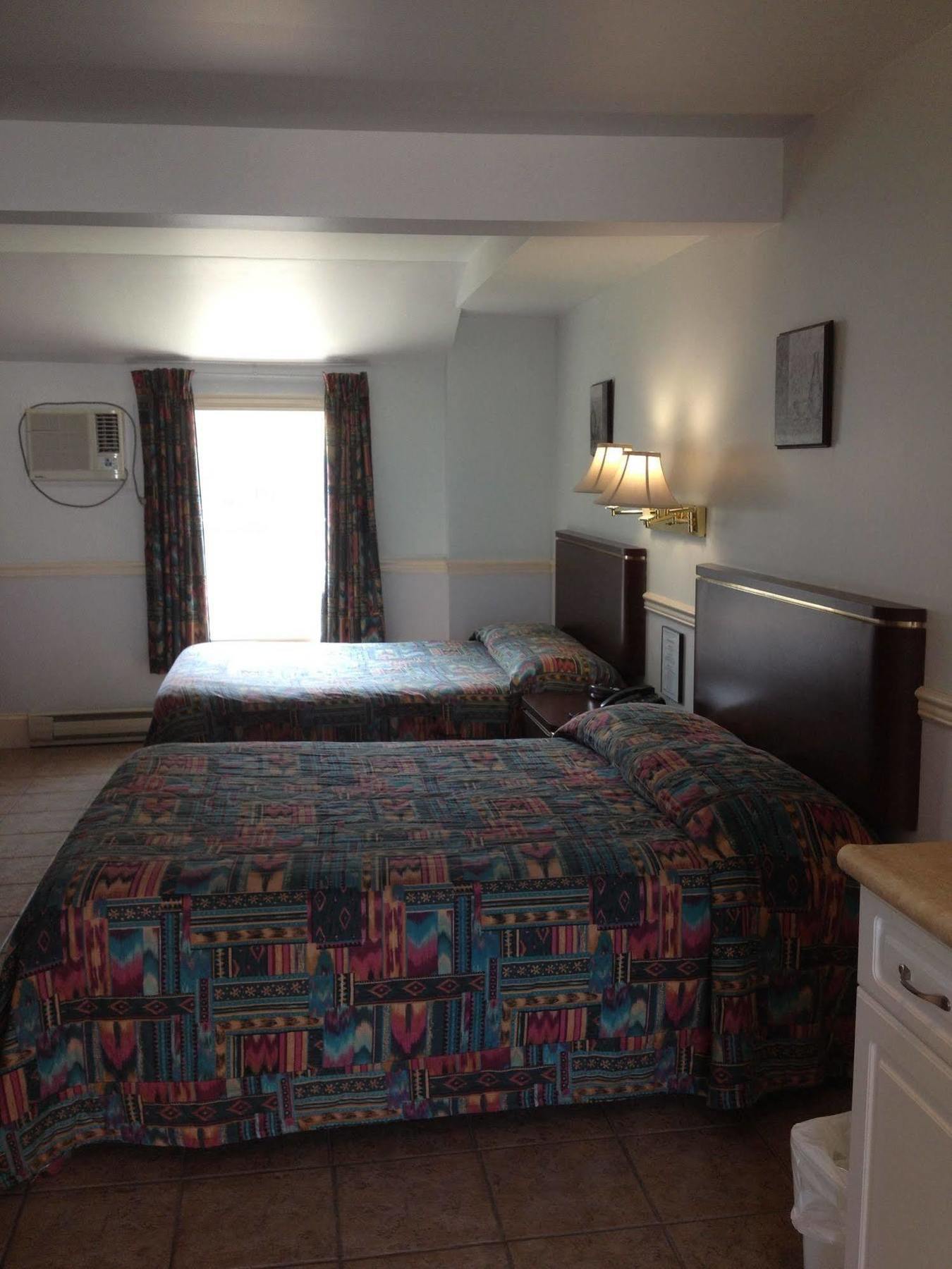 Shoreline Suites Digby Bagian luar foto